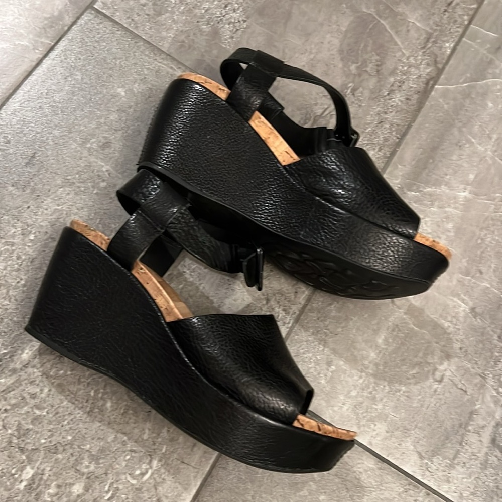 KORK-EASE KIERN LEATHER WEDGE SANDAL - Picture 7 of 10